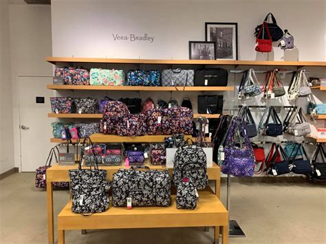 vera bradley online outlet store locations